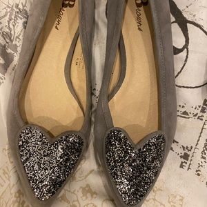 Gray suede shoes with heart and sparkles size 6